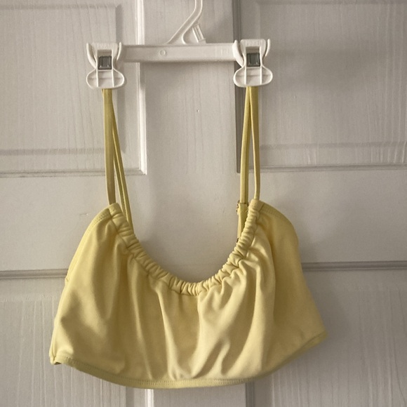 Adorable yellow bikini with gold accents top large 11/13 bottom medium - Picture 7 of 12